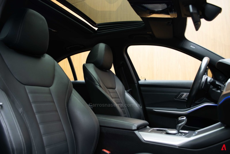 330I 2.0 M SPORT 16V GASOLINA 4P AUTOMÁTICO - 2019 - GARIBALDI
