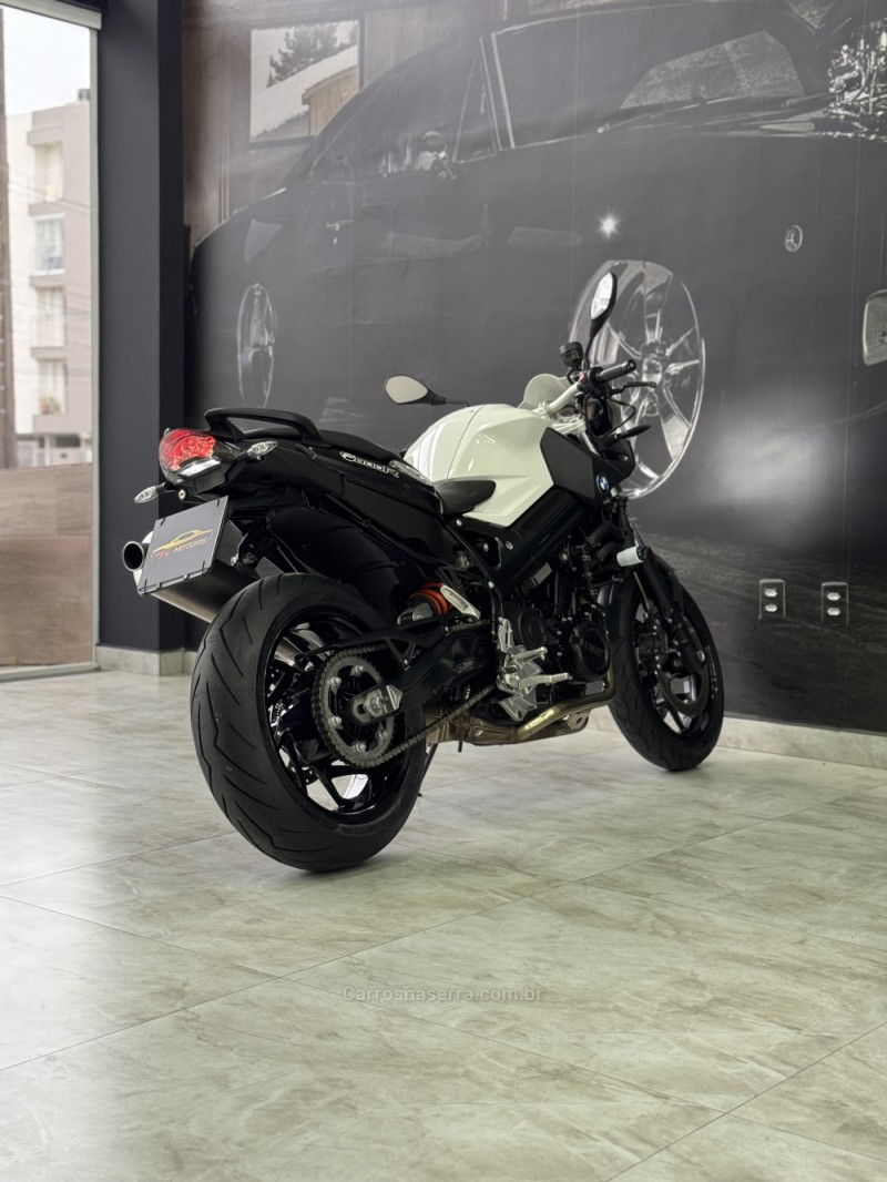 F 800 R - 2011 - CAXIAS DO SUL