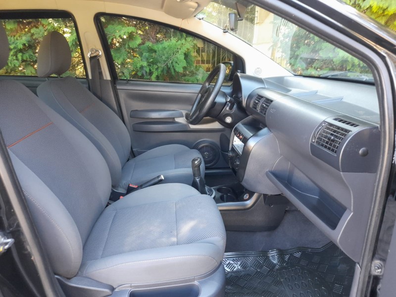 FOX 1.0 MI 8V FLEX 4P MANUAL - 2010 - FARROUPILHA