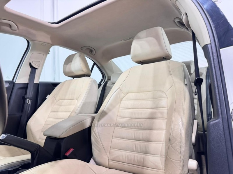 JETTA 2.0 TSI HIGHLINE 211CV GASOLINA 4P TIPTRONIC - 2012 - ESTâNCIA VELHA