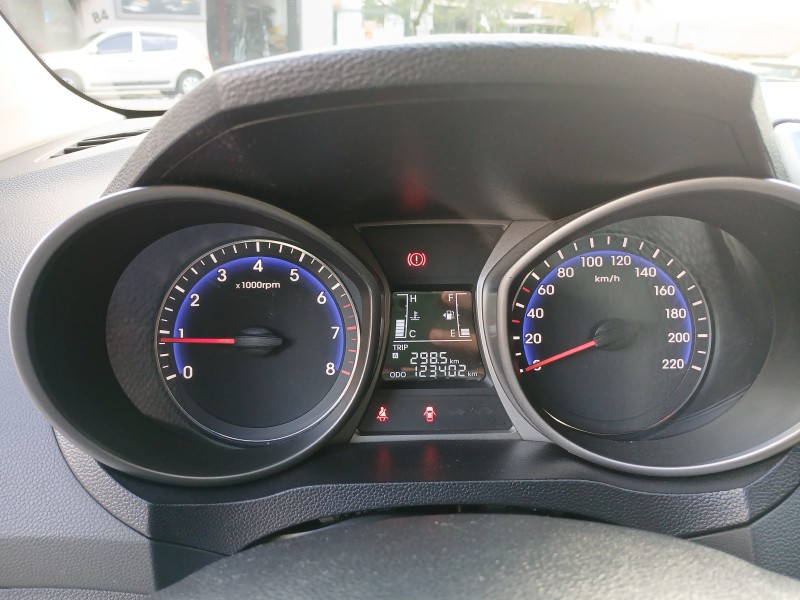 HB20 1.0 COMFORT PLUS 12V FLEX 4P MANUAL - 2016 - FARROUPILHA