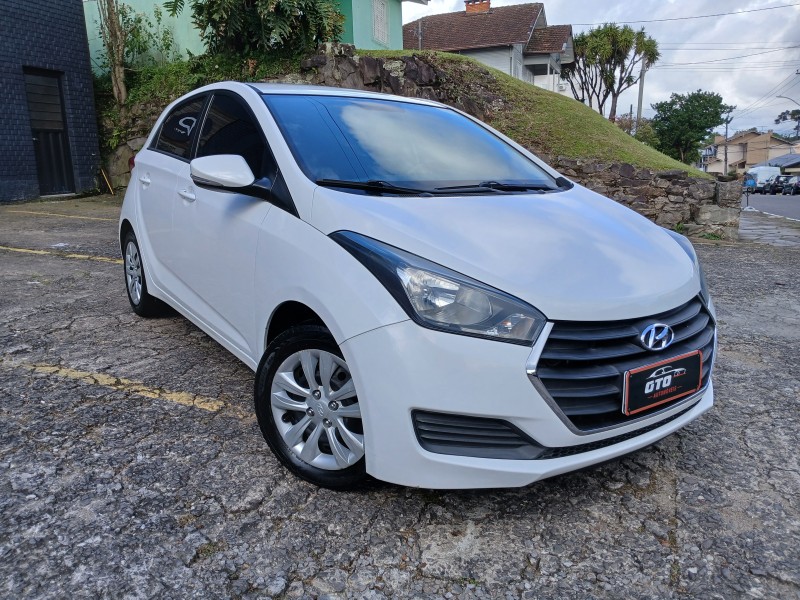 HB20 1.0 COMFORT PLUS 12V FLEX 4P MANUAL - 2016 - FARROUPILHA