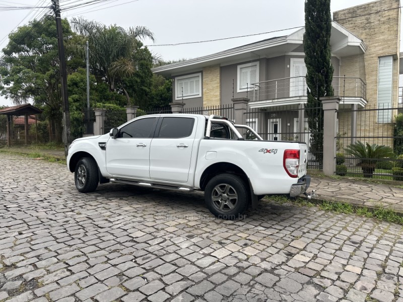 RANGER 3.2 XLT 4X4 CD 20V DIESEL 4P AUTOMÁTICO - 2014 - CAXIAS DO SUL