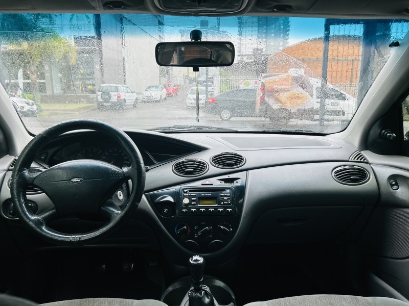 FOCUS 2.0 FC 16V GASOLINA 4P MANUAL - 2002 - CAXIAS DO SUL