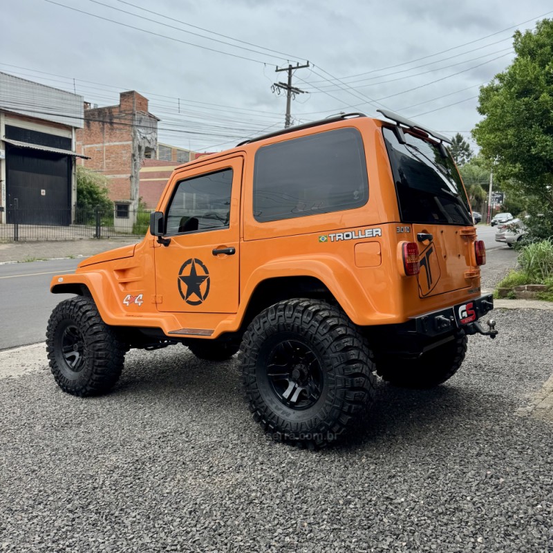 T4 3.0 TETO RÍGIDO 16V TURBO ELETRONIC DIESEL 2P MANUAL - 2010 - NOVO HAMBURGO