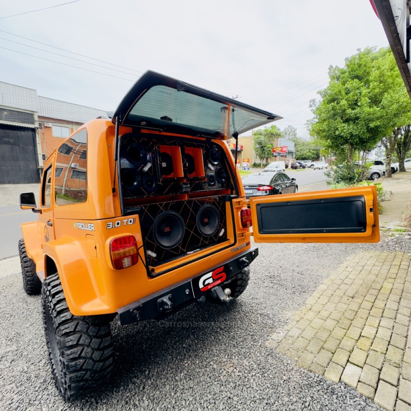 T4 3.0 TETO RÍGIDO 16V TURBO ELETRONIC DIESEL 2P MANUAL - 2010 - NOVO HAMBURGO