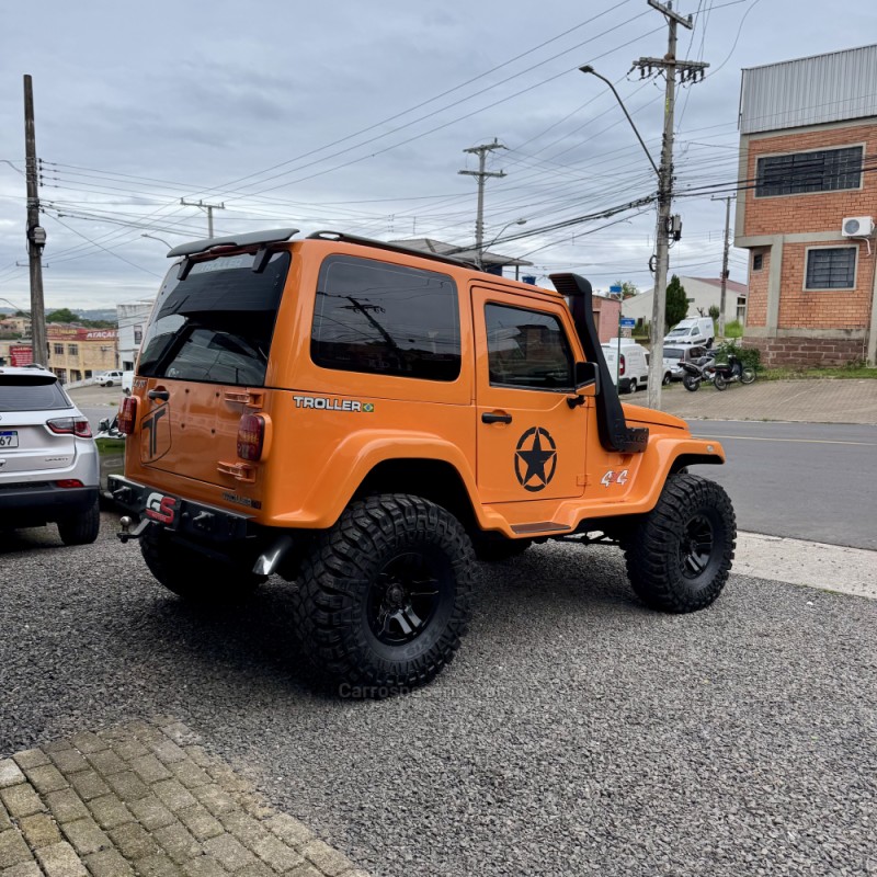 T4 3.0 TETO RÍGIDO 16V TURBO ELETRONIC DIESEL 2P MANUAL - 2010 - NOVO HAMBURGO