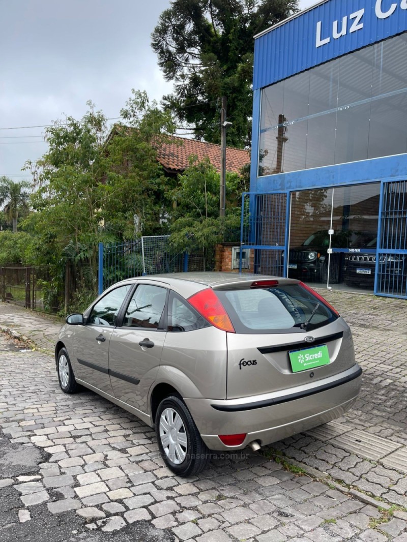 FOCUS 1.6 8V FLEX 4P MANUAL - 2009 - BENTO GONçALVES