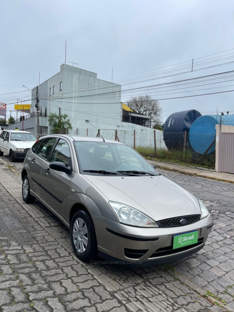 FOCUS 1.6 8V FLEX 4P MANUAL - 2009 - BENTO GONçALVES