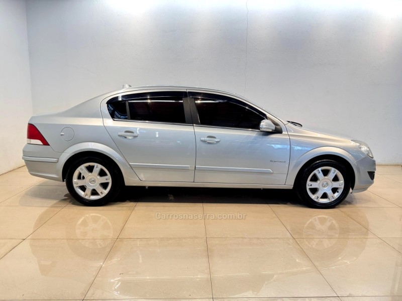 VECTRA 2.0 MPFI ELEGANCE 8V FLEX 4P MANUAL - 2010 - CASCA