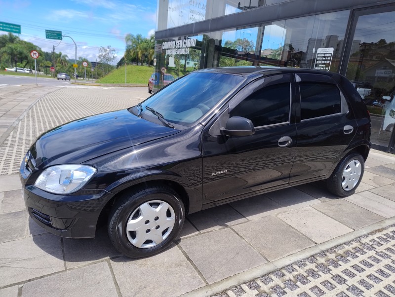 celta 1.0 mpfi spirit 8v flex 4p manual 2011 caxias do sul