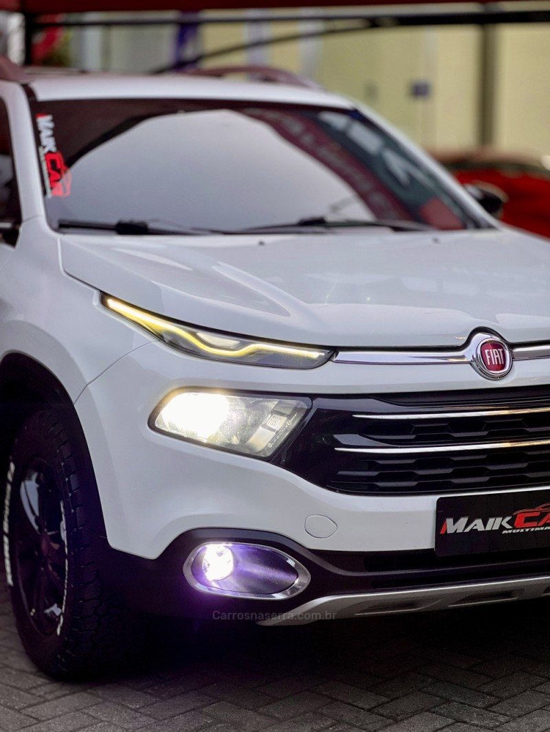 TORO 2.0 16V TURBO DIESEL VOLCANO AT9 4X4 AUTOMÁTICO - 2018 - ESTâNCIA VELHA