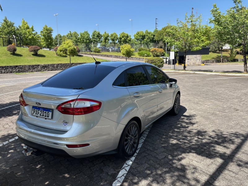 FIESTA 1.6 TITANIUM SEDAN 16V FLEX 4P AUTOMÁTICO - 2016 - CAXIAS DO SUL