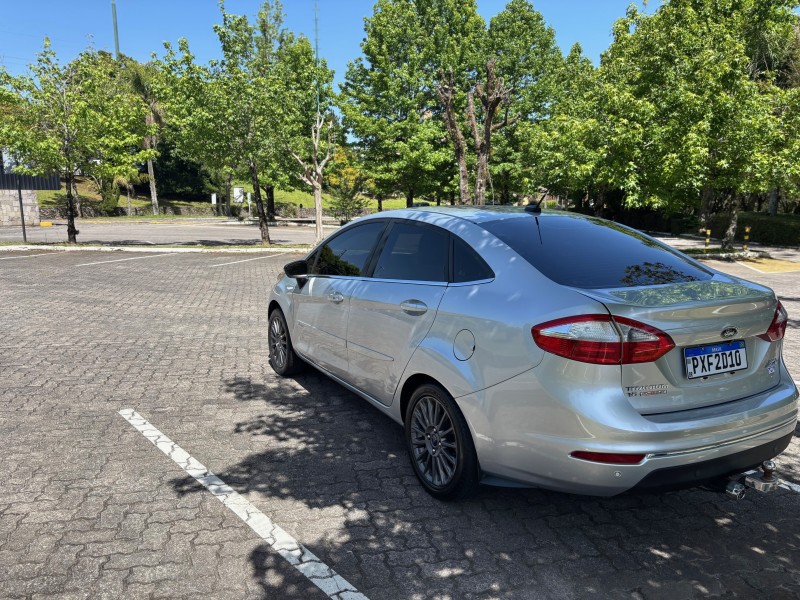 FIESTA 1.6 TITANIUM SEDAN 16V FLEX 4P AUTOMÁTICO - 2016 - CAXIAS DO SUL