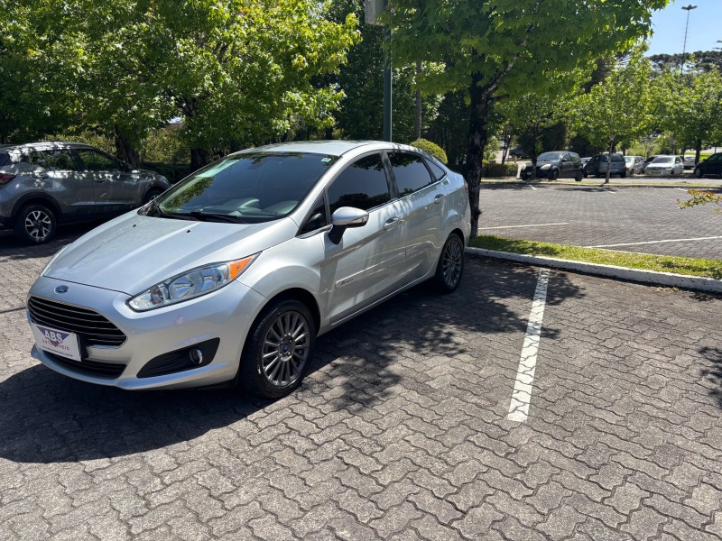 FIESTA 1.6 TITANIUM SEDAN 16V FLEX 4P AUTOMÁTICO - 2016 - CAXIAS DO SUL