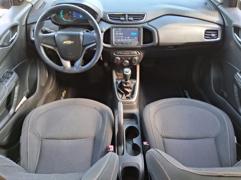 ONIX 1.4 MPFI LTZ 8V FLEX 4P MANUAL - 2015 - SãO SEBASTIãO DO CAí