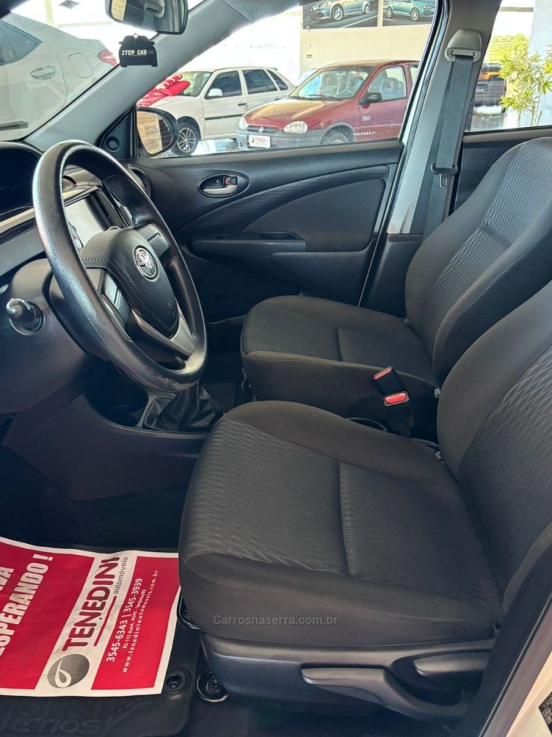ETIOS 1.5 X SEDAN 16V FLEX 4P MANUAL - 2020 - IGREJINHA