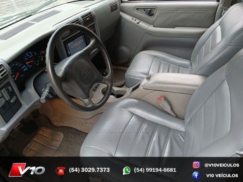 S10 2.2 EFI DLX 4X2 CS 8V GASOLINA 2P MANUAL - 1996 - CAXIAS DO SUL