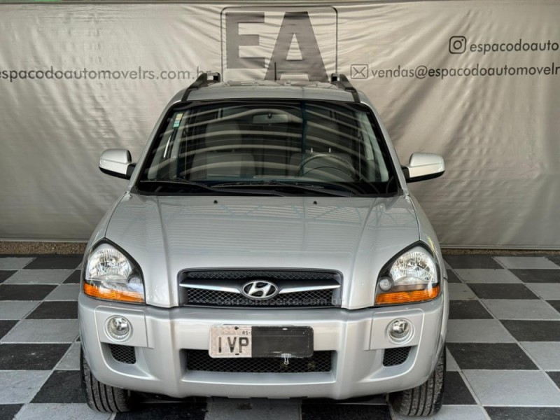 TUCSON 2.0 MPFI GLS 16V 143CV 2WD FLEX 4P AUTOMÁTICO - 2015 - NOVA PRATA