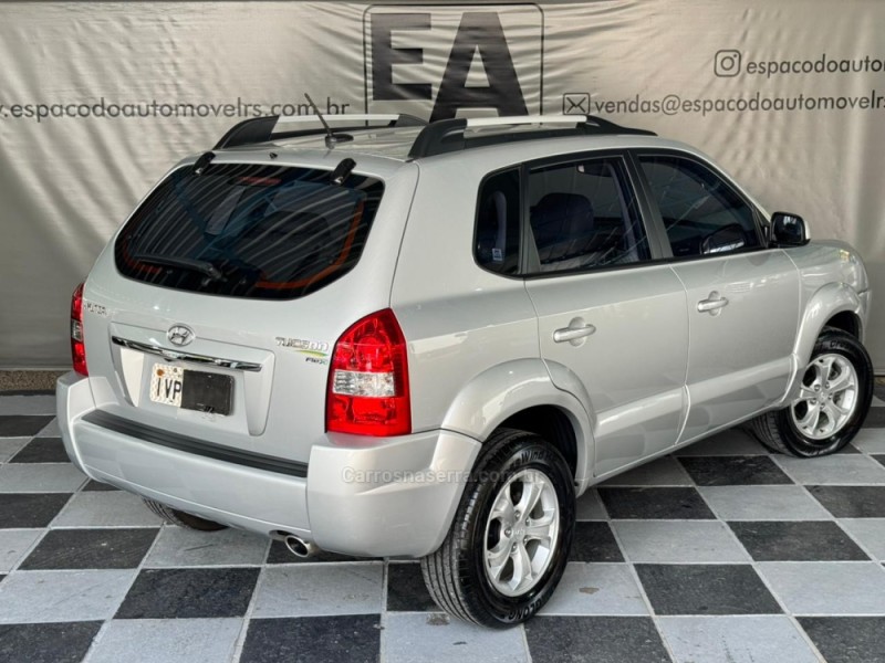 TUCSON 2.0 MPFI GLS 16V 143CV 2WD FLEX 4P AUTOMÁTICO - 2015 - NOVA PRATA