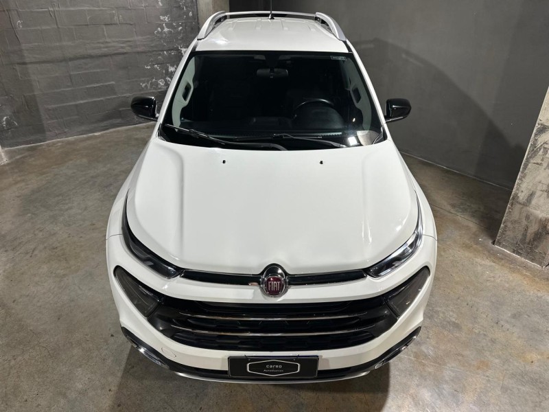 TORO 2.0 16V TURBO DIESEL VOLCANO AT9 4X4 AUTOMÁTICO - 2018 - CAXIAS DO SUL