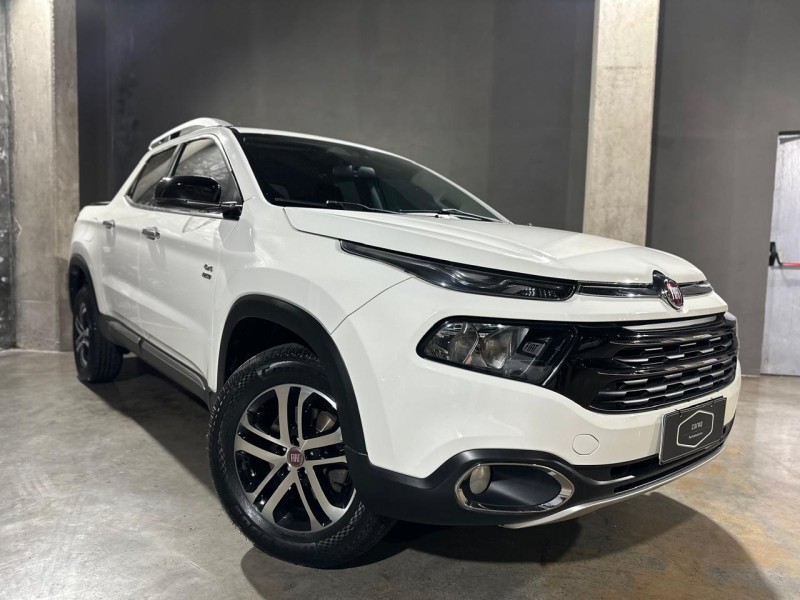 TORO 2.0 16V TURBO DIESEL VOLCANO AT9 4X4 AUTOMÁTICO