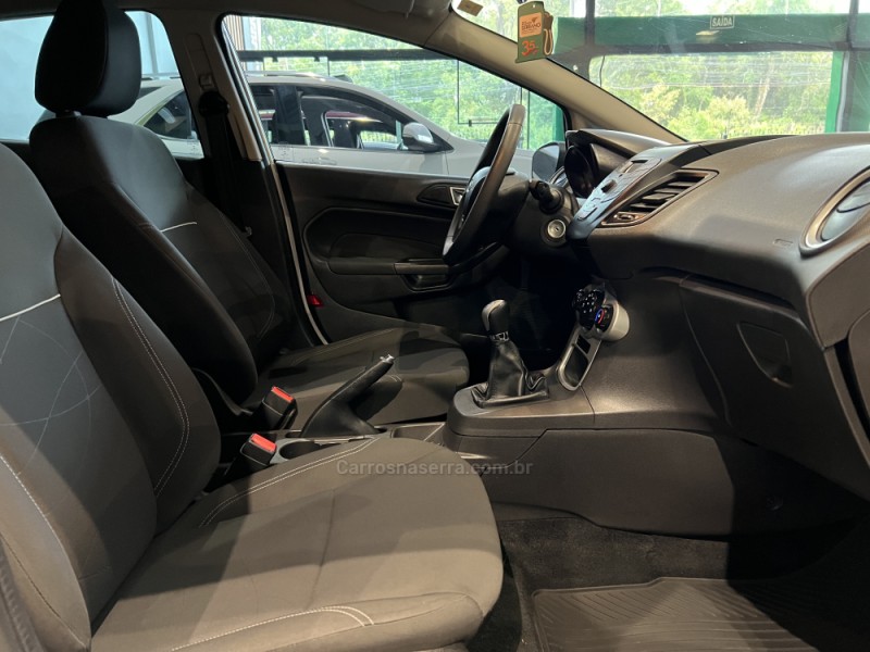 FIESTA 1.5 SE HATCH 16V FLEX 4P MANUAL - 2014 - CAXIAS DO SUL