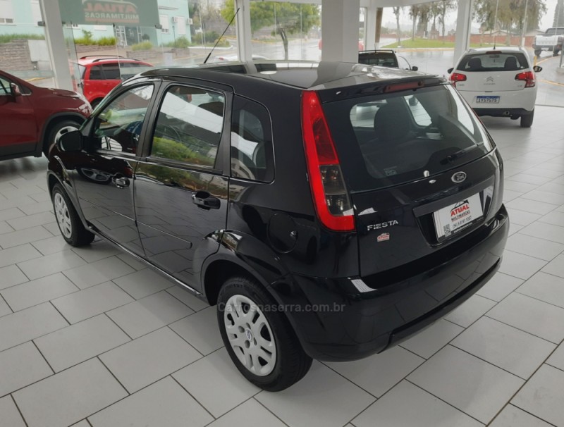 FIESTA 1.0 SE 8V FLEX 4P MANUAL - 2014 - GARIBALDI