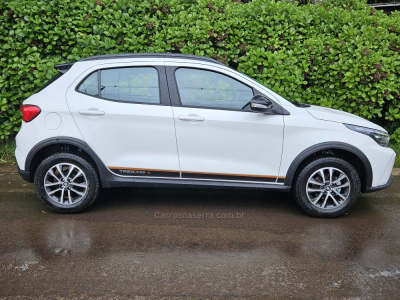 FIAT - ARGO - 2025/2026 - Branca - R$ 109.480,00