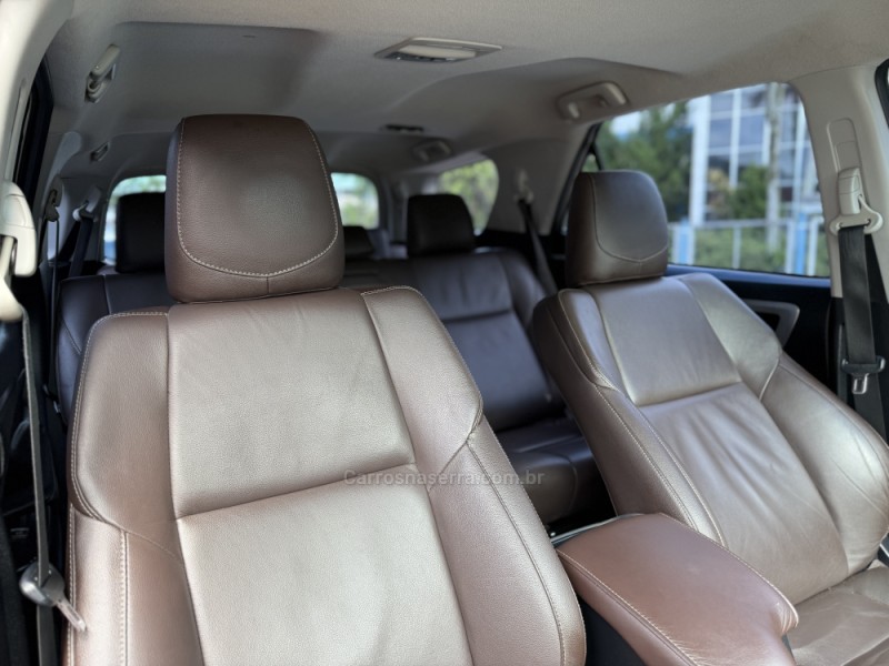 HILUX SW4 2.8 SRX 4X4 7 LUGARES 16V TURBO INTERCOOLER DIESEL 4P AUTOMÁTICO - 2017 - PAROBé