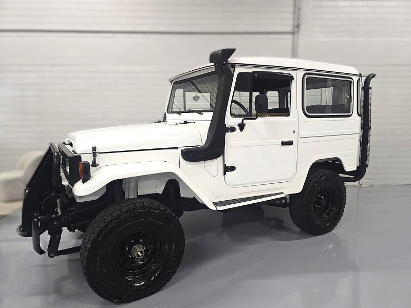 BANDEIRANTE 4.0 OJ50LV 4X4 TETO RIGIDO DIESEL 2P MANUAL - 1991 - CAXIAS DO SUL