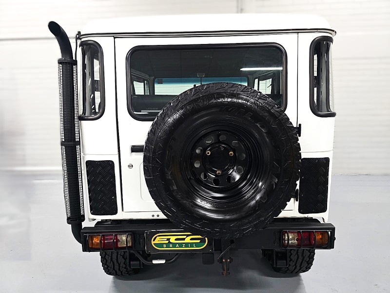 BANDEIRANTE 4.0 OJ50LV 4X4 TETO RIGIDO DIESEL 2P MANUAL - 1991 - CAXIAS DO SUL