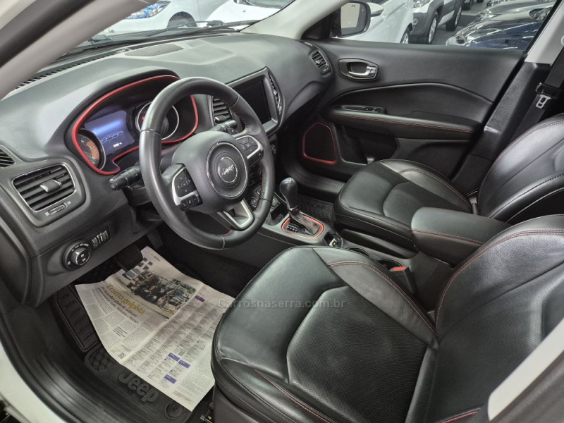 COMPASS 2.0 16V DIESEL TRAILHAWK 4X4 AUTOMÁTICO - 2021 - GARIBALDI