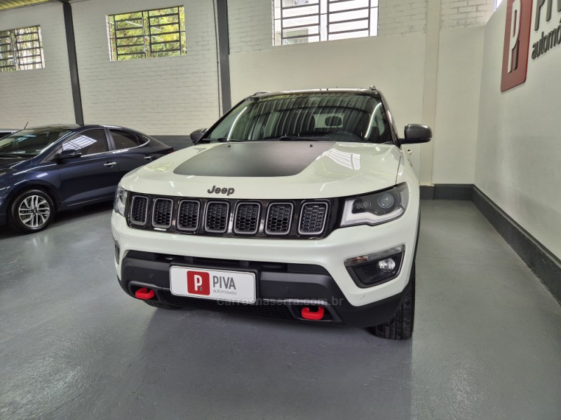 COMPASS 2.0 16V DIESEL TRAILHAWK 4X4 AUTOMÁTICO - 2021 - GARIBALDI