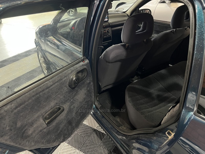 CORSA 1.6 MPFI GLS SEDAN 8V GASOLINA 4P MANUAL - 2000 - BENTO GONçALVES