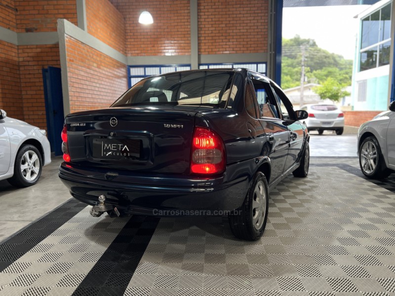 CORSA 1.6 MPFI GLS SEDAN 8V GASOLINA 4P MANUAL - 2000 - BENTO GONçALVES