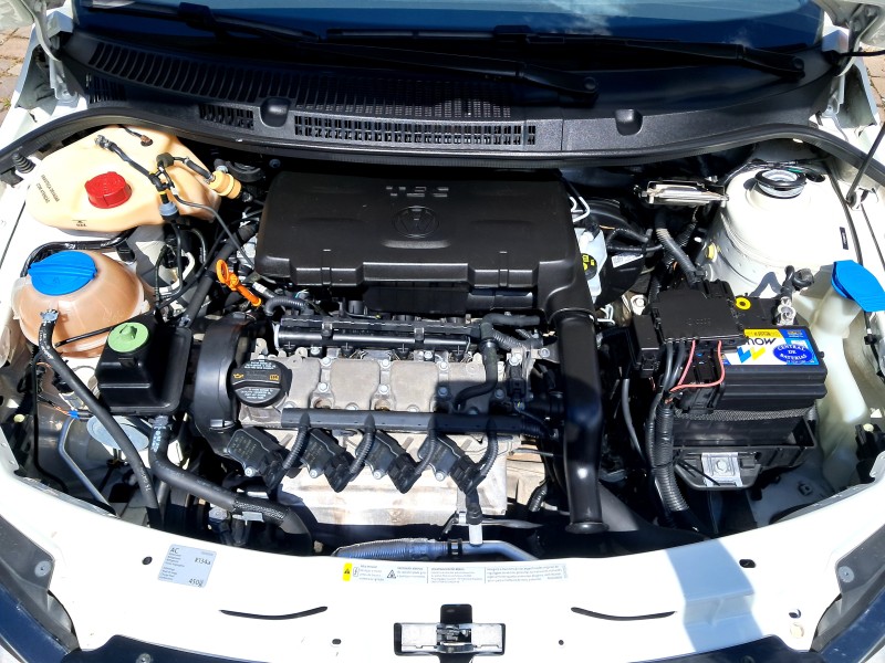 VOYAGE 1.0 MI COMFORTLINE 8V FLEX 4P MANUAL - 2015 - CAXIAS DO SUL