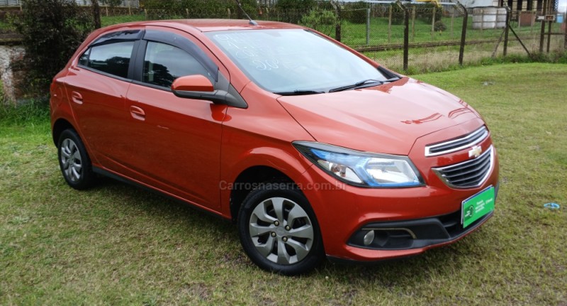 ONIX 1.4 MPFI LT 8V FLEX 4P MANUAL - 2013 - VACARIA