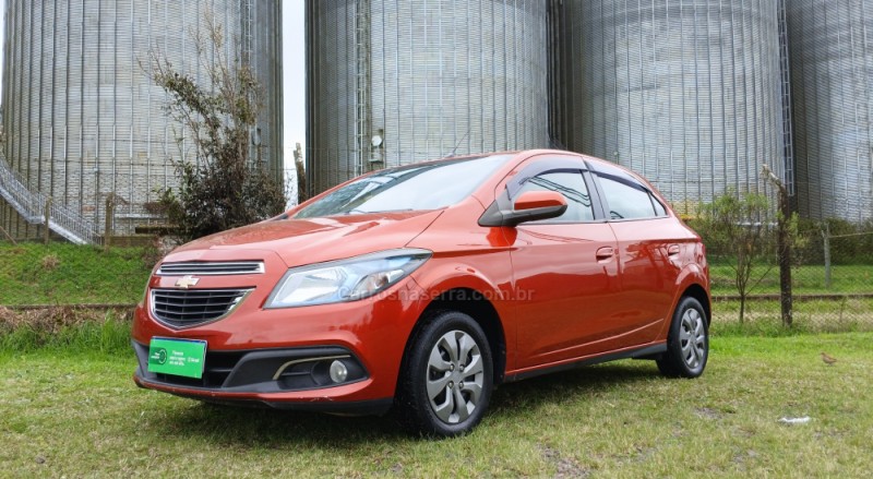 ONIX 1.4 MPFI LT 8V FLEX 4P MANUAL - 2013 - VACARIA