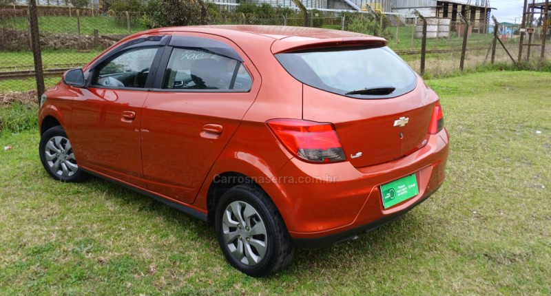 ONIX 1.4 MPFI LT 8V FLEX 4P MANUAL - 2013 - VACARIA