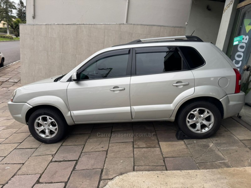 TUCSON 2.0 MPFI GLS 16V 143CV 2WD FLEX 4P AUTOMÁTICO - 2013 - GARIBALDI