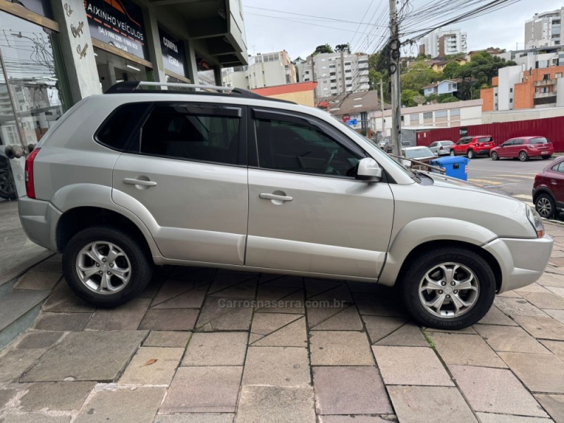 TUCSON 2.0 MPFI GLS 16V 143CV 2WD FLEX 4P AUTOMÁTICO - 2013 - GARIBALDI