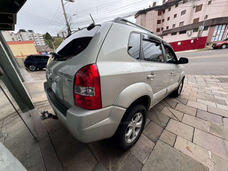 TUCSON 2.0 MPFI GLS 16V 143CV 2WD FLEX 4P AUTOMÁTICO - 2013 - GARIBALDI