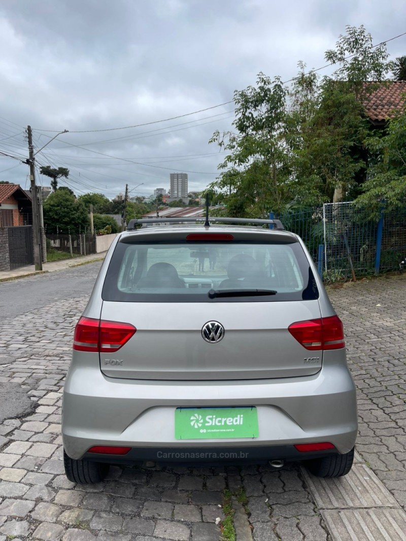 FOX 1.6 MSI TRENDLINE 8V FLEX 4P MANUAL - 2015 - BENTO GONçALVES