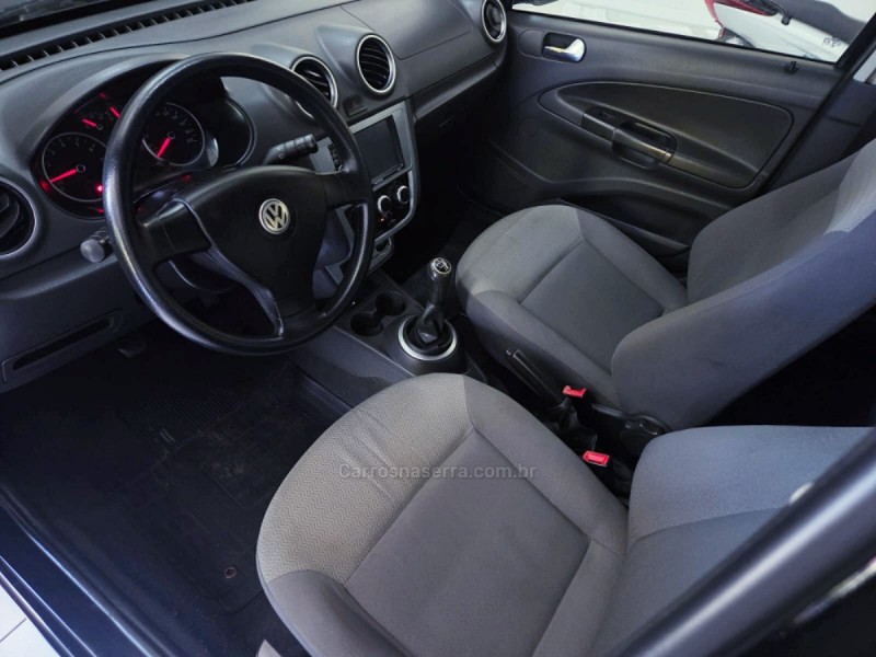 VOYAGE 1.0 MI 8V FLEX 4P MANUAL - 2010 - CAMPO BOM