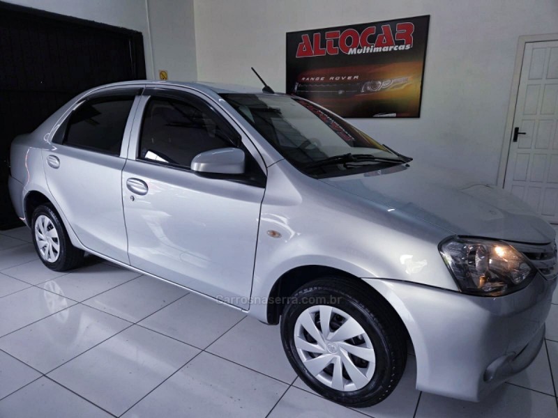 ETIOS 1.5 X SEDAN 16V FLEX 4P MANUAL - 2017 - CAMPO BOM