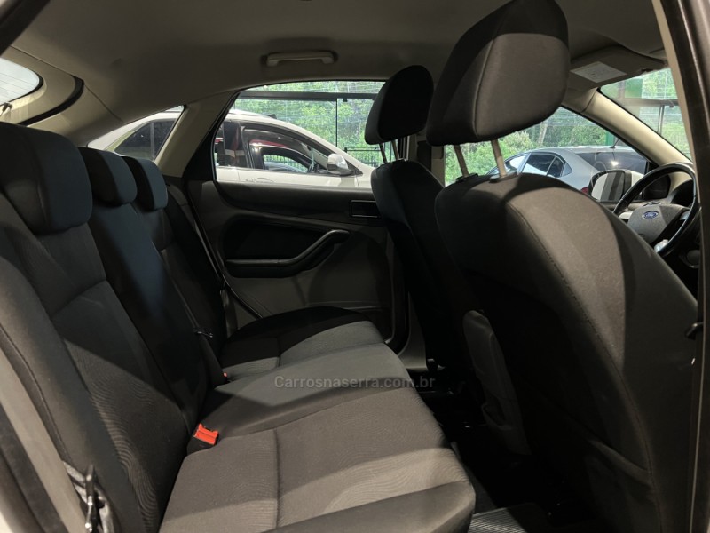 FOCUS 2.0 16V FLEX 4P AUTOMÁTICO - 2013 - CAXIAS DO SUL