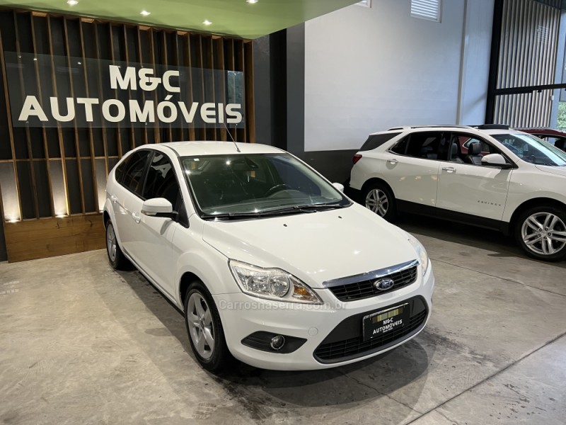 FOCUS 2.0 16V FLEX 4P AUTOMÁTICO - 2013 - CAXIAS DO SUL