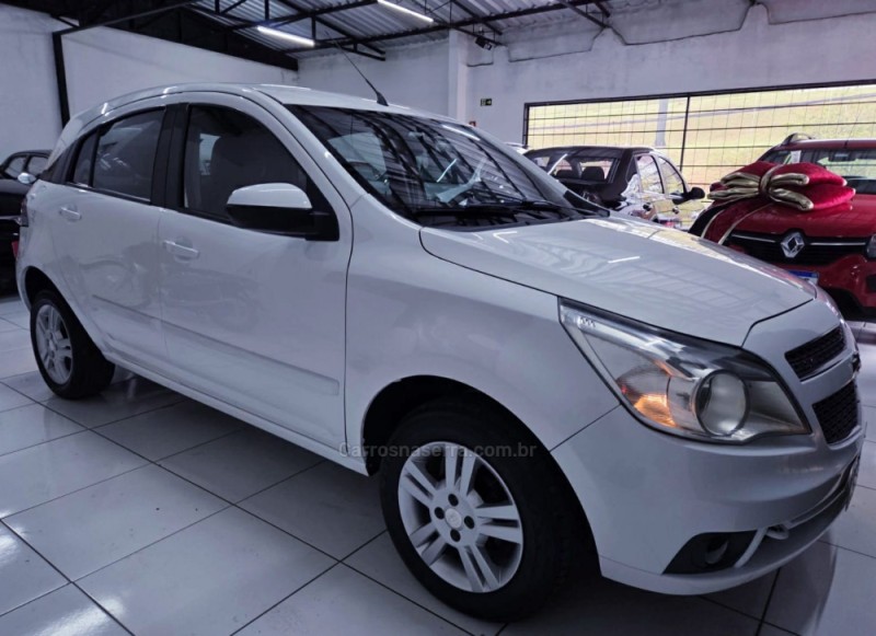 AGILE 1.4 MPFI LTZ 8V FLEX 4P MANUAL - 2013 - CAMPO BOM