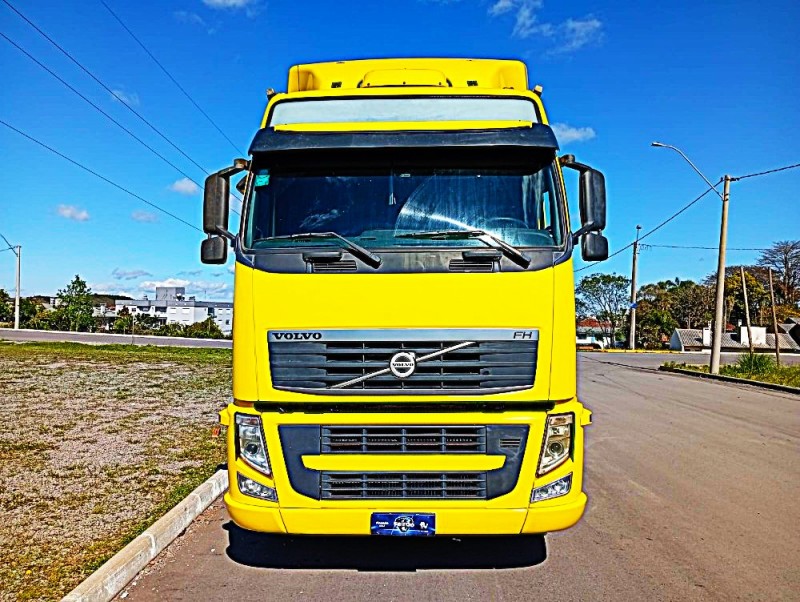 FH 460 GLOBETROTTER 6X2 - 2012 - FARROUPILHA